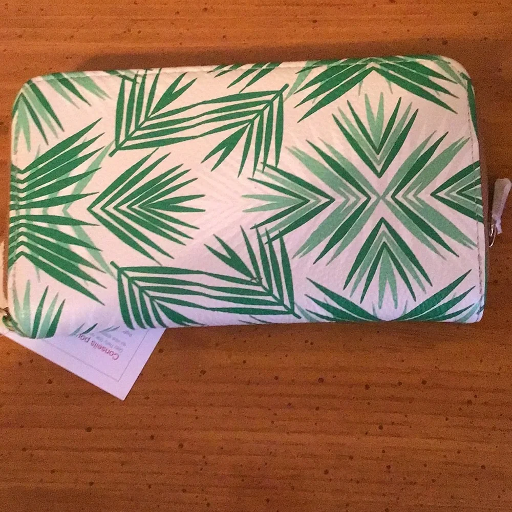 thirty-one White and Green Tropical Leaf All About the Benjamins Wallet